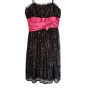 7507 * Blondie Nites Black Sequin Dress Pink Knotted Waist Size 5